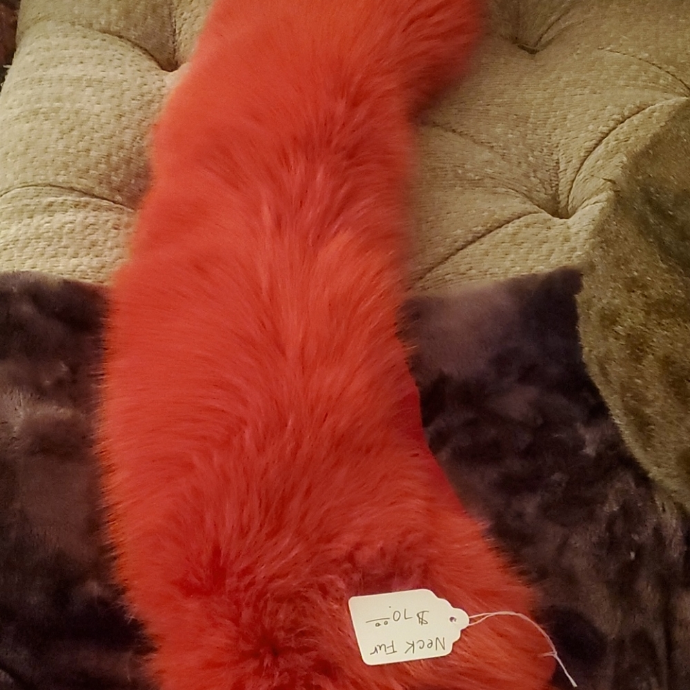 Neck Fur